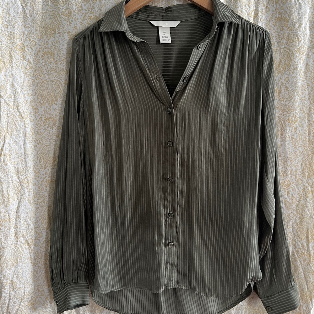 Women's green button down